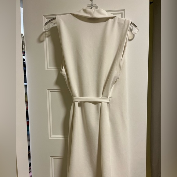 Sleeveless Zara jacket - Picture 2 of 5